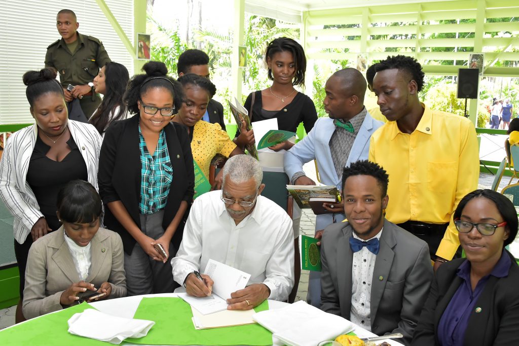 President Meets With Linden Youth Leaders - News Room Guyana