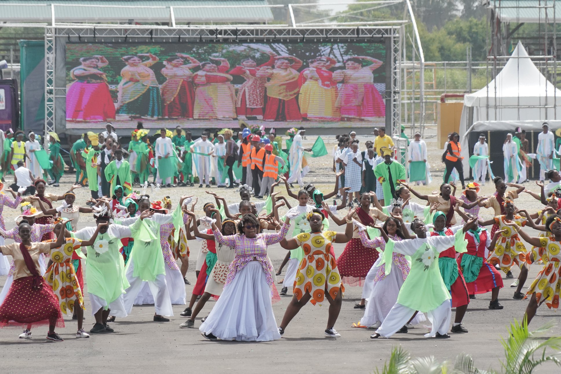 Golden Arrowhead hoisted for Guyana’s 50th Republic anniversary - News