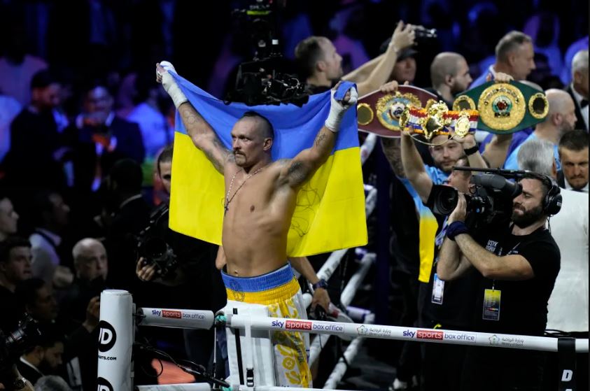 Usyk Beats Joshua By Split Decision In ‘Rage On The Red Sea’ - News ...