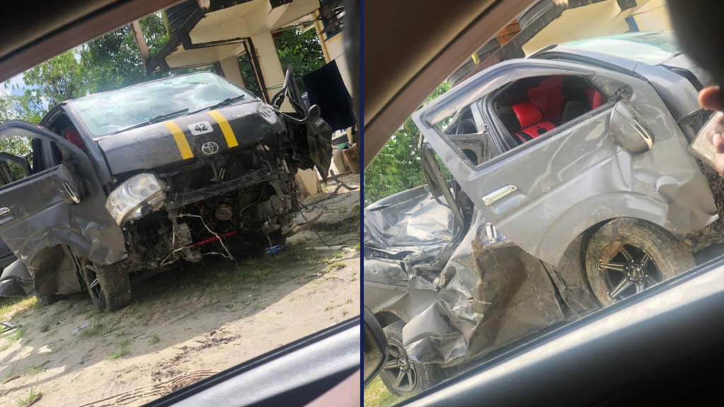 Minibus driver in critical condition after Land of Canaan accident