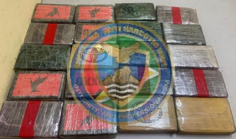 Two suspects arrested at La Grange after 50 pounds of cocaine found